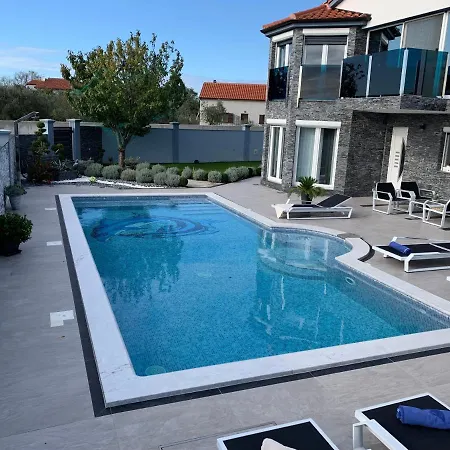 Villa Luxury With A Swimming Pool - 21792 Fazana
