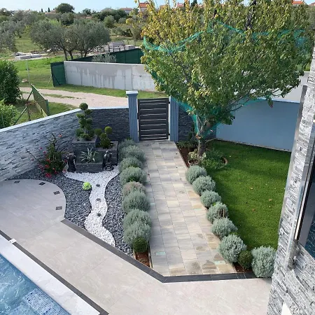 Villa Luxury With A Swimming Pool - 21792 *